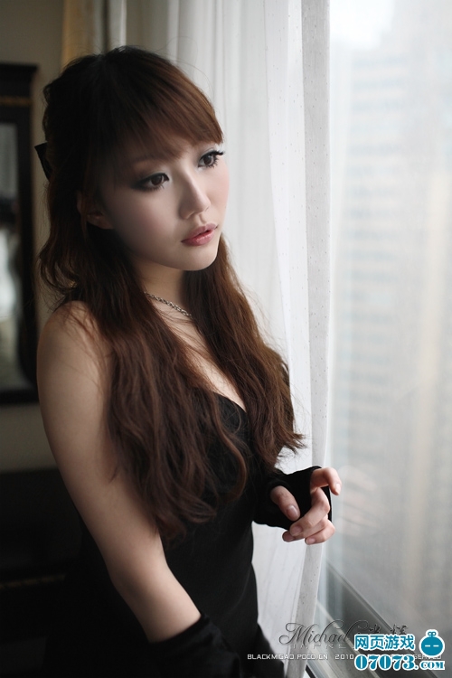美女showgirl小訫豹纹黑丝性感图片