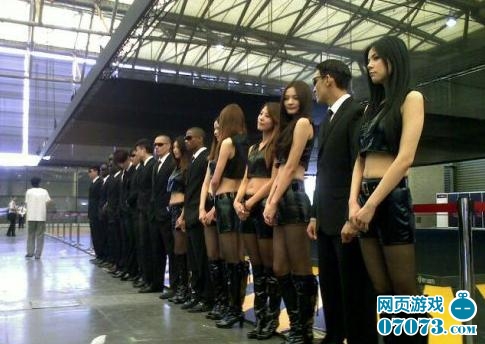 chinajoy首日开幕一日游 吃喝玩乐拿_热点追踪