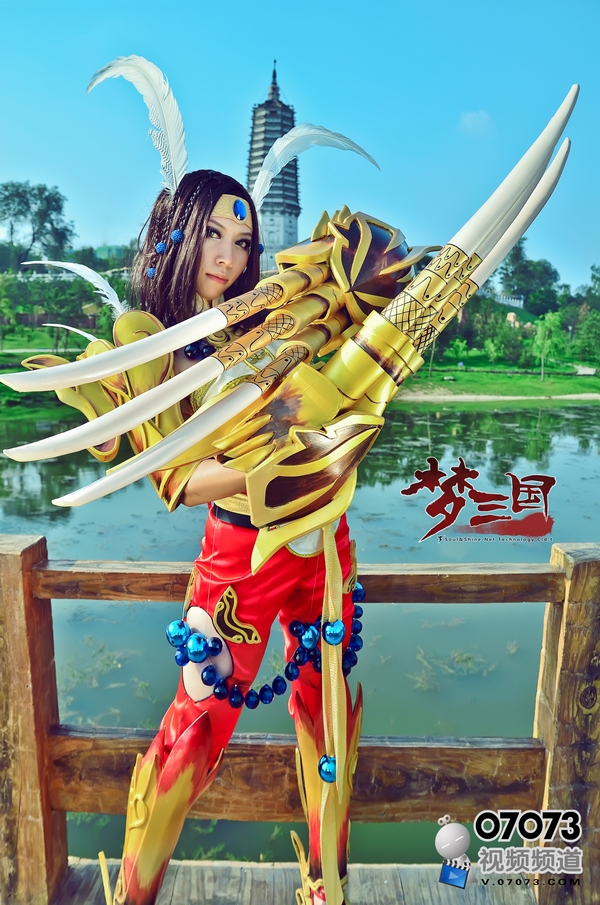 美女小编佳美演绎《<em>梦三国</em>》吕梦茹COS - 水淹