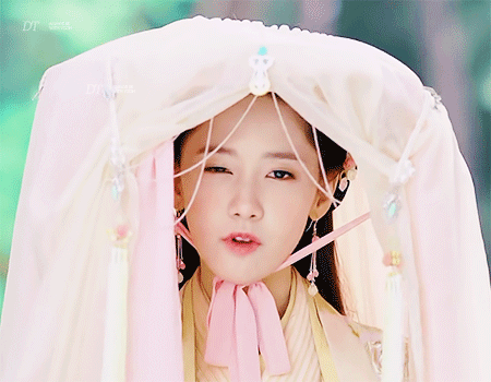 允儿轻衣动图集锦 大写的美晒你一脸