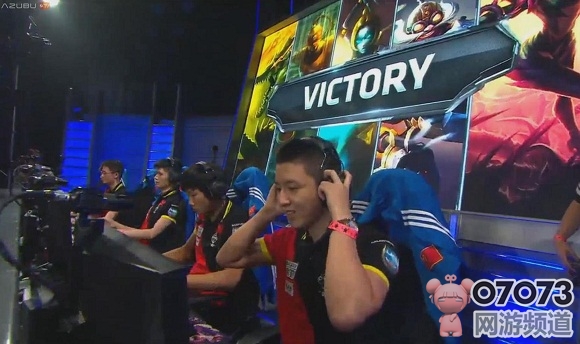 LOLS3总决赛A组OMG+vs+SKT1战报视频_比