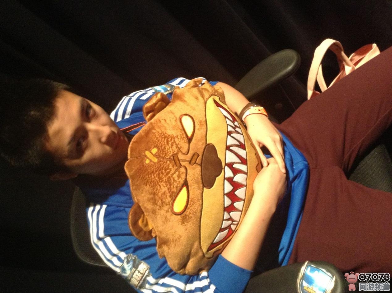 S3中国区领队日志OMG与皇族狭路相逢_电竞