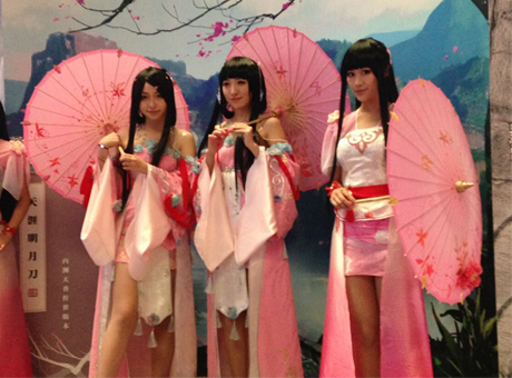 《QQ飞车》校园大事件发布小橘子亮相TGC _