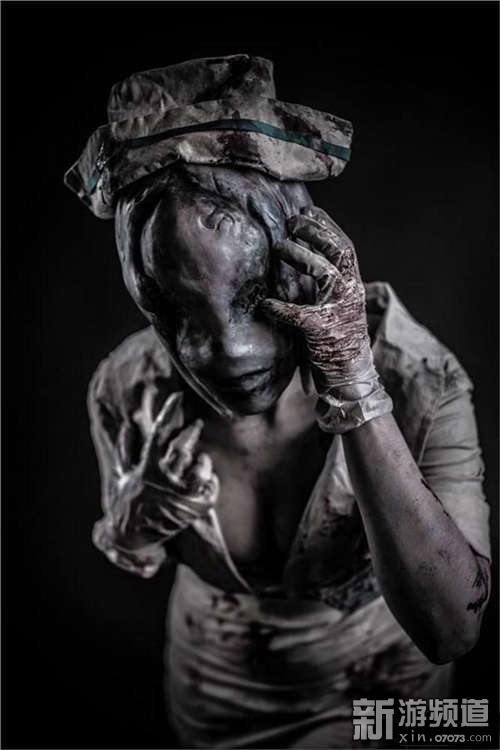 比恐怖片还吓人!《寂静岭》女护士惊悚cosplay